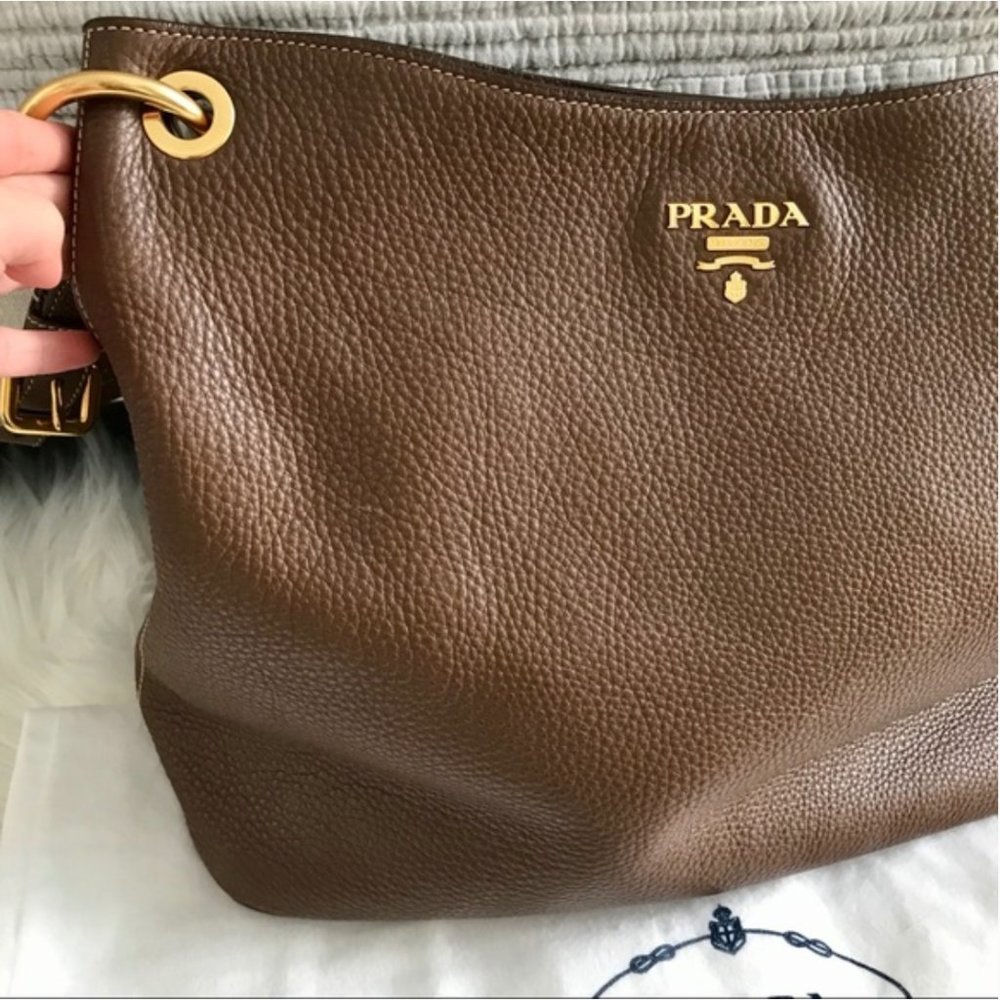 SOLD❗️PRADA Brown and Gold Vitello Daino Leather Hobo Bag - Picture 3 of 15